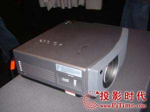 索尼VPL-AW10家用投影機 側面圖