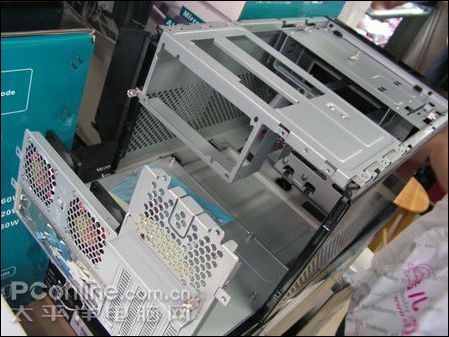 Tt LANBOX HTPCC