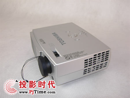 東芝TDP-P9投影機