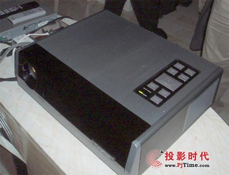dLcoSͶӰg̎ŮCinestar HD900