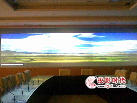 TVOne影像處理器1×3邊緣融合效果