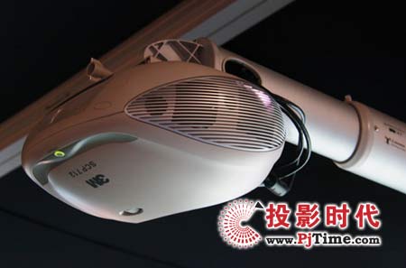 3M SCP712投影機