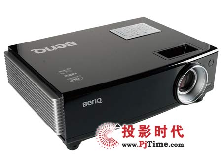 明基SP830投影機(jī)