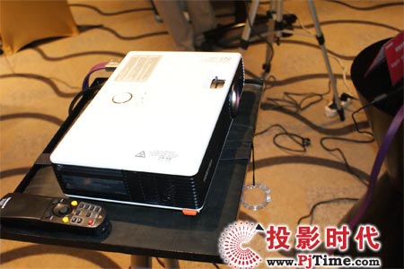 TLP-X200ȫһ߂Z􌧺ܵͶӰC