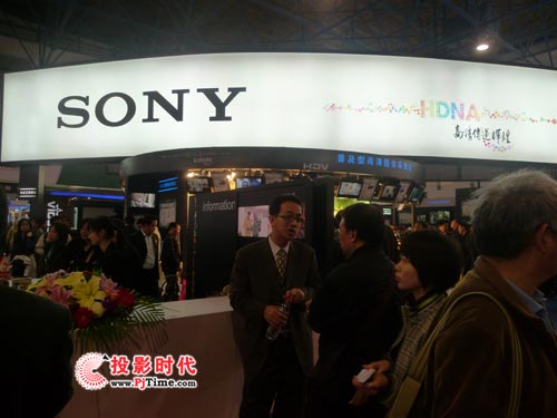 索尼全線廣播級液晶監視器亮相CCBN2009