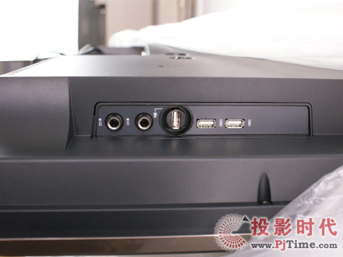 創維42L03RF液晶電視:豐富實用接口配備