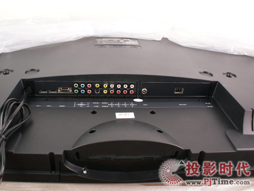 創維42L03RF液晶電視:豐富實用接口配備