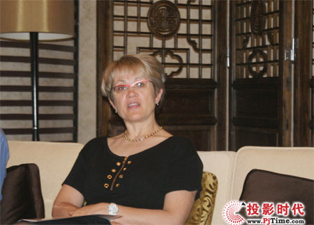 SMART Technologies˾(chung)ʼˡüCo-CEO Nancy KnowltonŮʿ