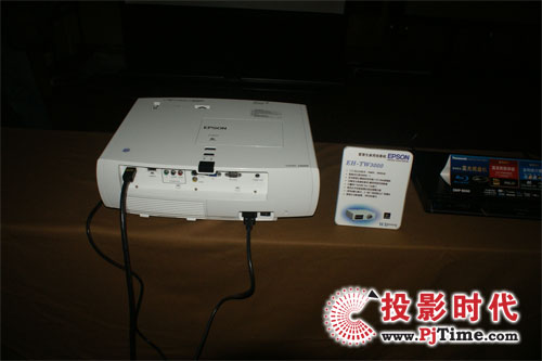 2009WͥͶӰC-չʾƪ