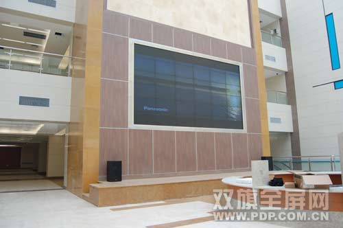 互力傳媒門診大廳6×6超窄邊液晶拼接案例