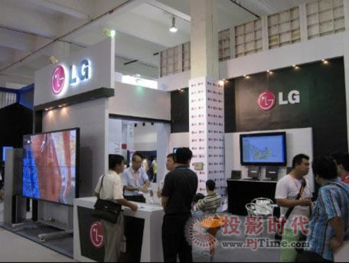 LG“易捷”一站式數字標牌解決方案精彩亮相