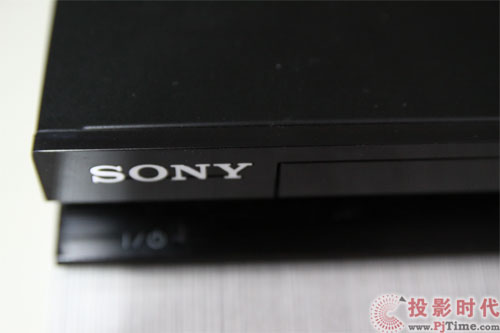 3D身臨其境 索尼BDP-S470藍光播放機評測_全黑纖薄外觀
