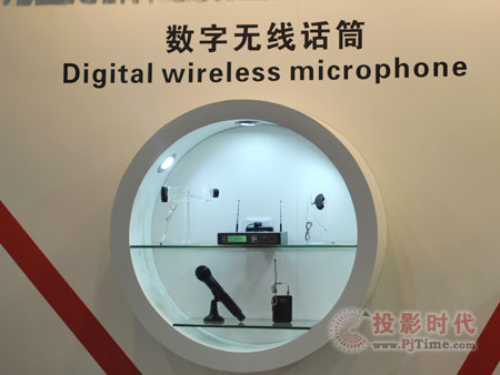 會議通信“大笑江湖”，Infocomm展上電力十足
