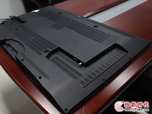 長虹3D46A5000i語音電視：豐富接口接插自如
