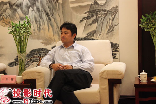 雅圖集團副總裁朱林
