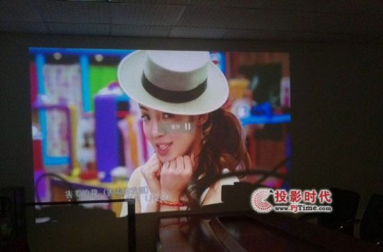ᘷ(l)ҕX2΢ͶӰC(j) M@񡱙C(j)L(fng)