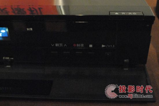 DMR-BWT820GK{CCIT2012