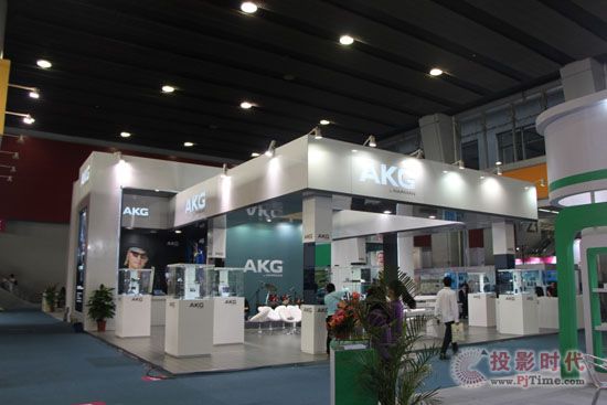 AKG 2013ЇV݇HI푟չ