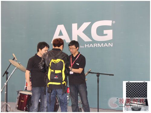 AKG 2013ЇV݇HI푟չ