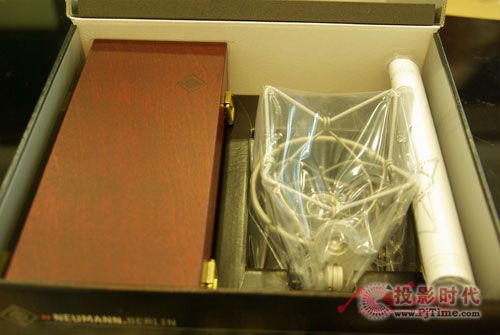 Neumann ~ U87 AiԒͲQb؛¾۸