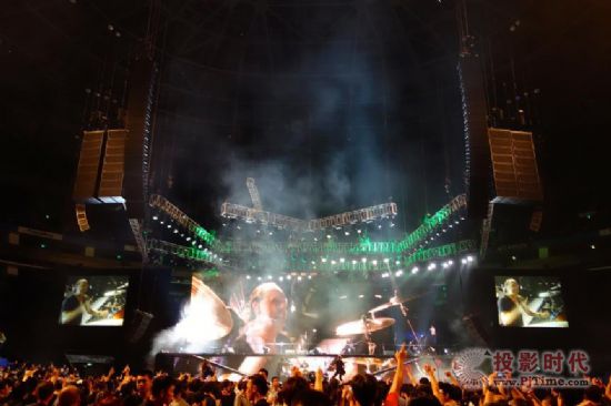 Meyer Sound LEOϵyʬFuLʢ٘(Metallica)Ї