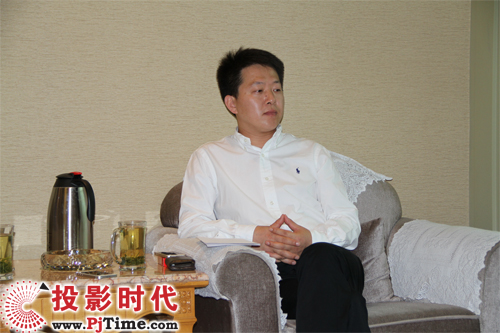 北京神州數(shù)碼有限公司顯示設(shè)備事業(yè)部副總經(jīng)理付曉彬