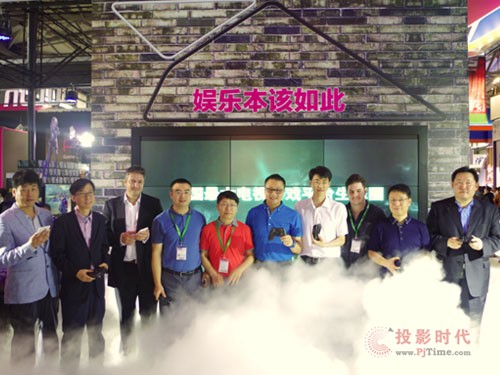 TCL TV+ͥʘҕ{ChinaJoy