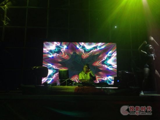 ưP8DIP LED@ʾ