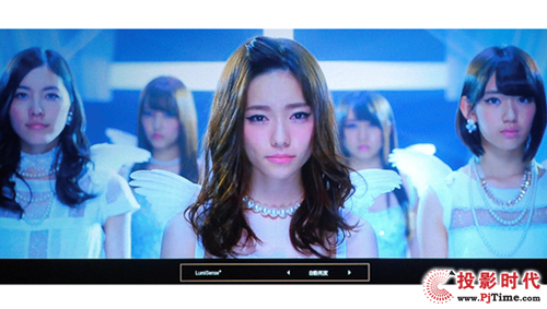 ܲʧȻɫ 곞V7500ͥԺͶӰCy