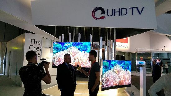 TCL QUHDcVR@GIFAcҕث@´