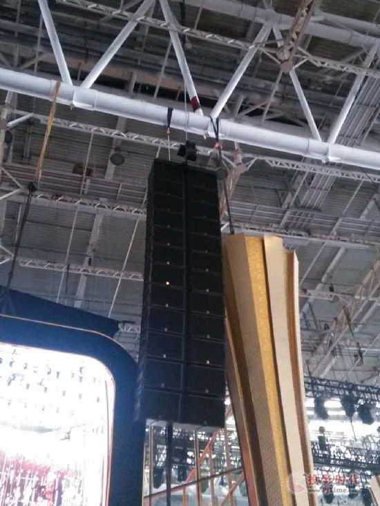 L-AcousticsDiGiCoˇgo