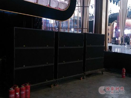 L-AcousticsDiGiCoˇgo