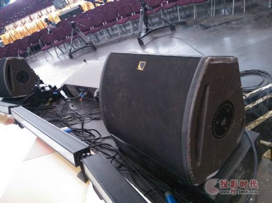 L-AcousticsDiGiCoˇgo