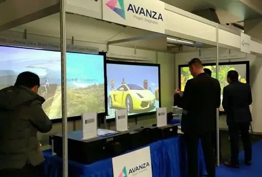 ISE2017 AVANZA⹤ͶӰC(j)