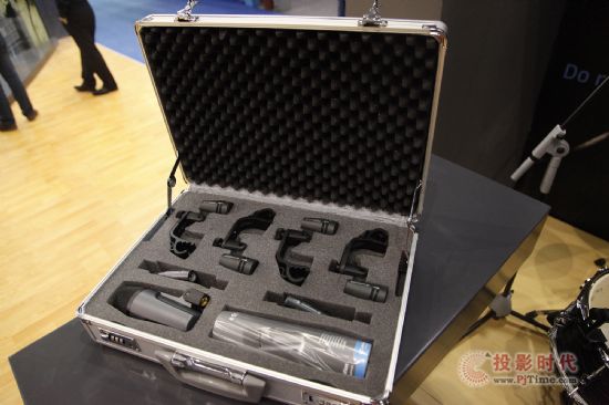\ˇHySennheiser2017Vչ
