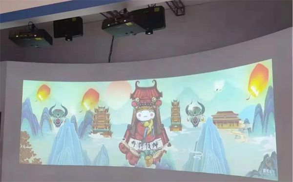 ROLYͶӰC(j)Ӹ߲(hu)AMɹ -s7±INFOCOMM