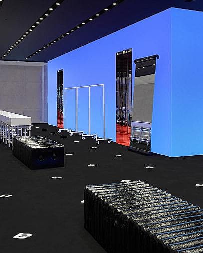 84ӢɫLEDҕlُՇ,ýwϢlϵy,֘,ָʾdigital signage