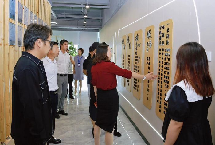 深圳市室內設計師協會設計師參觀一禾科技