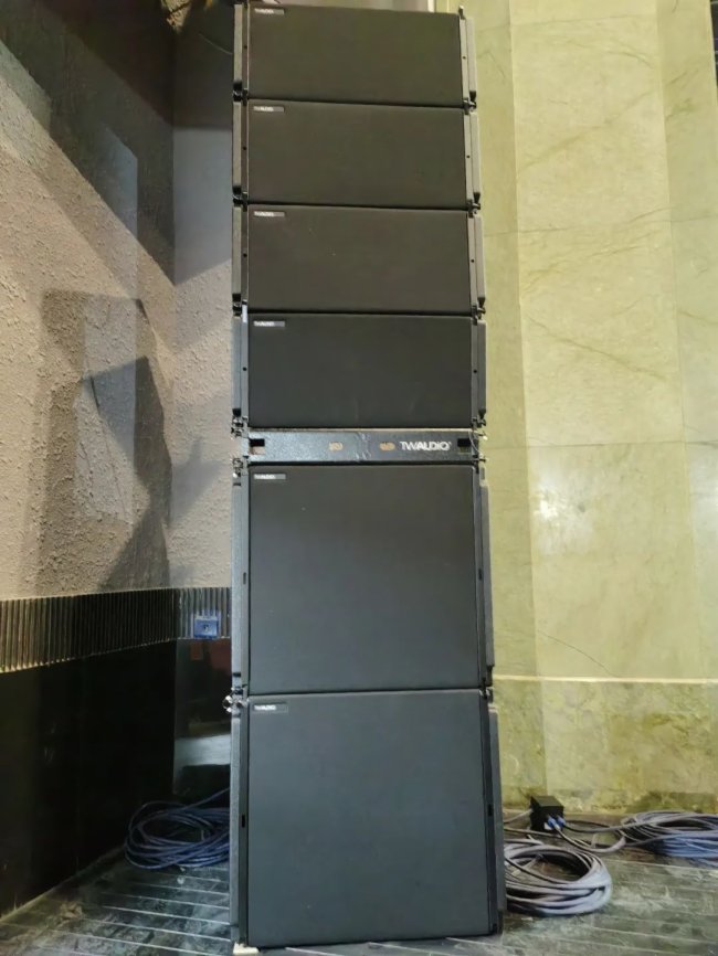 TWAUDiO VERAϵyMvA