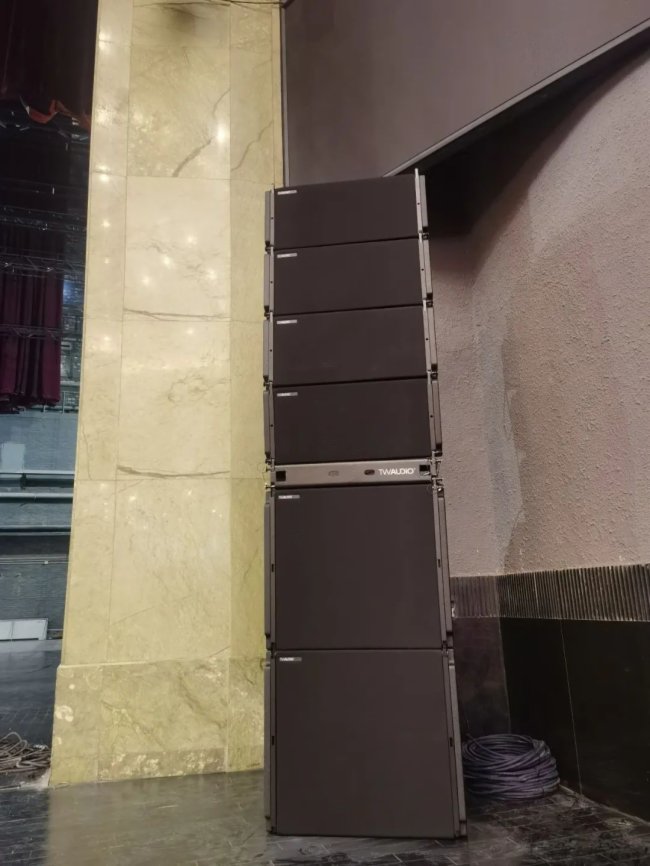TWAUDiO VERAϵyMvA