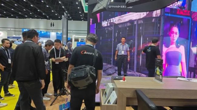 ҕ˴ΔyGXIIWKȶСgLEDذƷxR̓MĔz½QInfoComm Asia