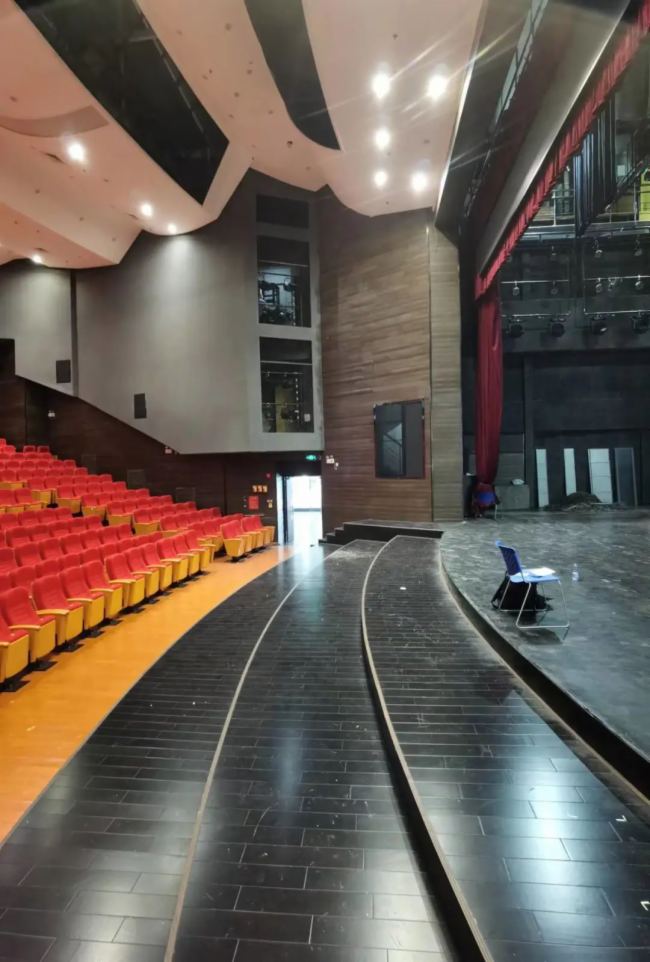 AR^(q)Ļwl(f)չ | L-Acoustics&DiGiCoR